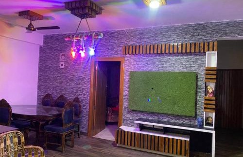 Danapur Apartment | Modern and Child-Friendly Apartment with Great Reviews