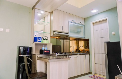 Jakarta Utara Apartment | Stylish 2Br Apartment with Pool and Breakfast in Gading