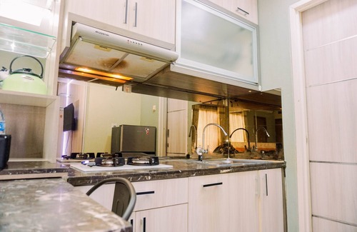 Jakarta Utara Apartment | Stylish 2Br Apartment with Pool and Breakfast in Gading