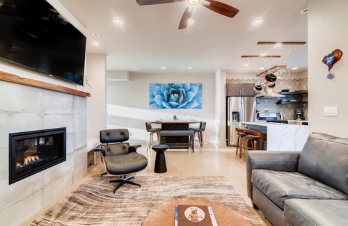 Old Town North House | Inviting Townhome Steps from Old Town, Breweries & River!