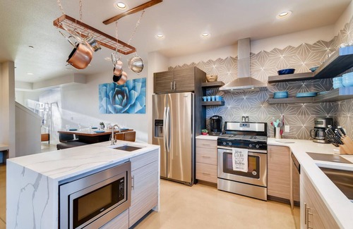 Old Town North House | Inviting Townhome Steps from Old Town, Breweries & River!