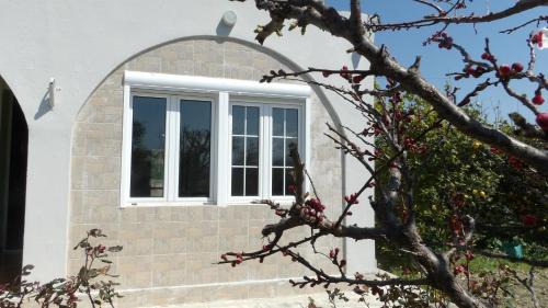 Fanes House | Inviting Fanes Sea House: Family and Pet-Friendly Retreat
