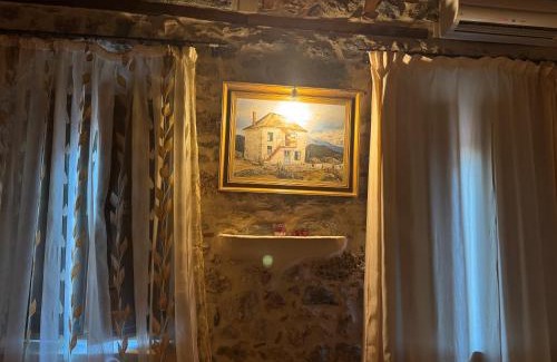 North Kynouria House | Fani's House: Guest Rated 10/10, Family & Pet Friendly Stay
