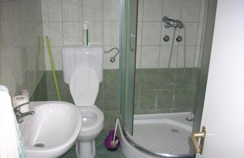 Miskolc-Tapolca House | Cozy Fanni Vendégház: Family & Pet Friendly Getaway