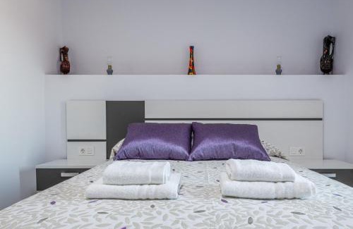 Montefrio Ski Chalet | Relaxing 3 BR Home with Reviews of 9.6/10 - Perfect for Families