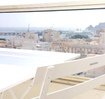 Almeria Centro Apartment | Central Almería Penthouse: Guest Rated 10/10 with Breakfast