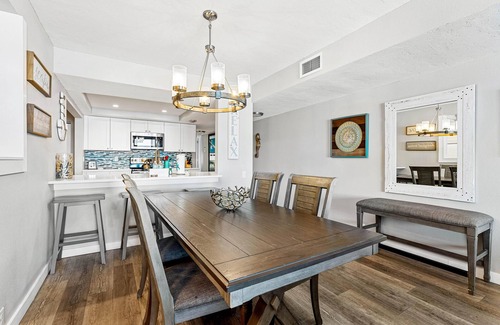 Siesta Key Village House | Beachside Escape: Fanta-Sea on the Beach with Ocean Views