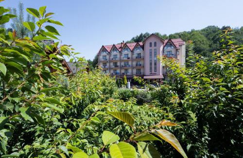 Polyana Hotel | Discover Fantasia Hotel: Oceanfront Bliss & Family Fun