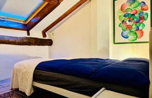 Colonno House | Discover FANTASTI-Casa al Lago: Family-Friendly Retreat