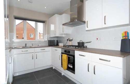Smethwick House | Cozy 3BR House in Birmingham with Family-Friendly Garden