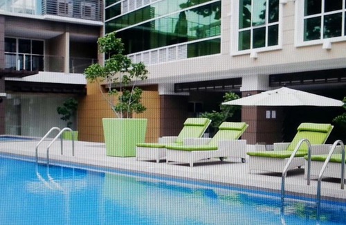 Lahug Apartment | Prime Location Condominium with Pool & Family-Friendly Amenities