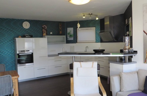 Bad Wildungen Apartment | Scenic Apartment with Terrace, Garden & Ocean Views