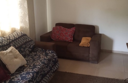 Zona 01 House | Central Maringa Apartment with Pool & Kitchen Amenities
