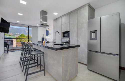 Guayabal Apartment | Fantastic apartment with WiFi in vibrant Medellín