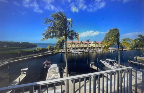 Tavernier House | Guest Rated 10/10: Bayside Townhouse with Pool Access
