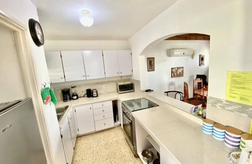 Orange Bay Condo | Beachfront B&B Condo with Pool, Perfect for Remote Work!