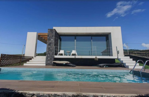 Angra do Heroismo Hotel | Experience Casa das Cinco: Top-Rated Azores Getaway