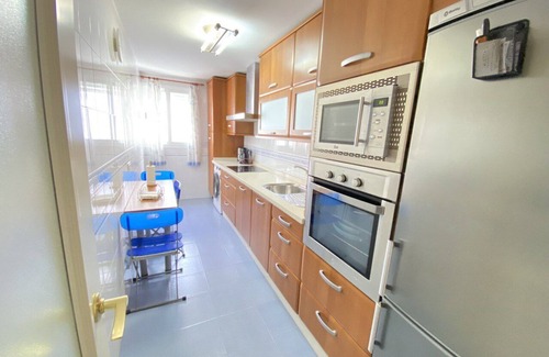 Sanlucar de Barrameda Apartment | Cozy Attic Retreat with Ocean Views, Pool & Paddle Access