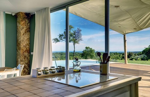 Peruski House | Delightful Finca with Private Infinity Pool & Ocean View