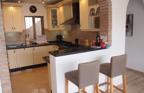 Almunecar Villa | Seaside Villa with Pool & Ocean Views - Guest Rated 9.6