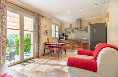Llucmajor Apartment | Highly Rated Holiday Apartment with Pool and Garden Oasis