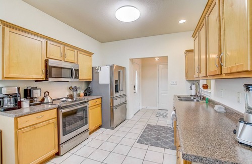 Granite Shoals House | Ideal Getaway by Lake LBJ with Hot Tub & Pool Access