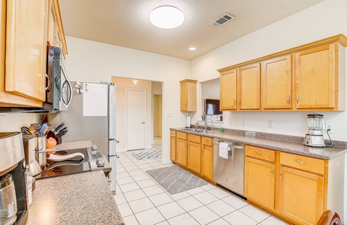 Granite Shoals House | Ideal Getaway by Lake LBJ with Hot Tub & Pool Access