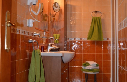 Trujillo Cottage | Prime House in Trujillo Center with Spa and Free Parking