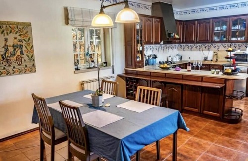 Alcobaca House | Inviting Home with Pool, Jacuzzi & Horse Facilities