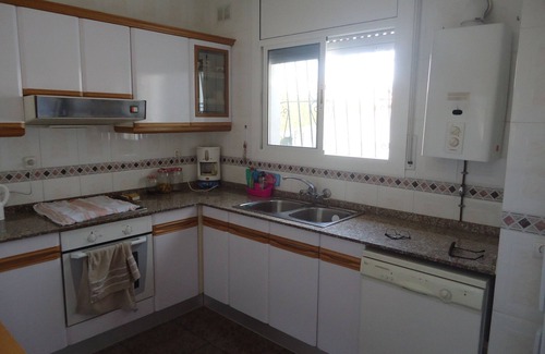 Les Tres Cales Ski Chalet | Inviting Villa with Private Pool, Ocean View & Top Rating