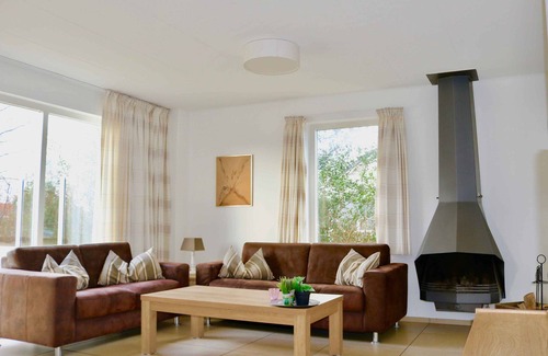 De Koog House | Prime Lakefront Retreat at Beach Park Texel, House 158