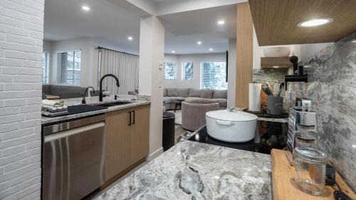 Village North House | Discover the Splendor of #24 Valhalla Hotel