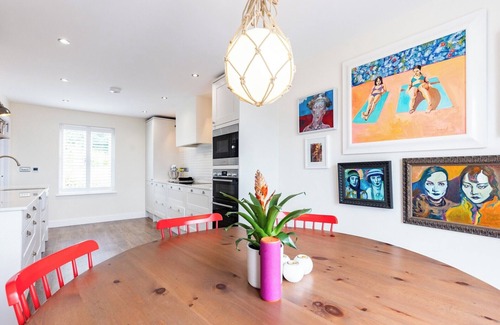 Newport House | Fantastic, new build, self catering, family holiday home with sea, town & countryside views.