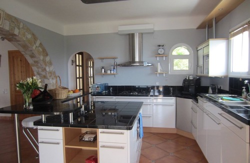Afionas House | Idyllic Sea Access with Breathtaking Sunset Views