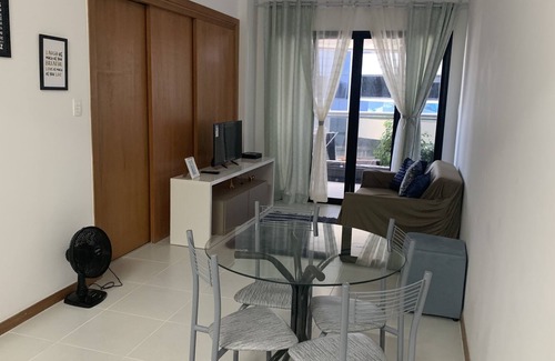 Caminho das Arvores Apartment | Stylish Paris Apartment with Pool in Salvador's Heart