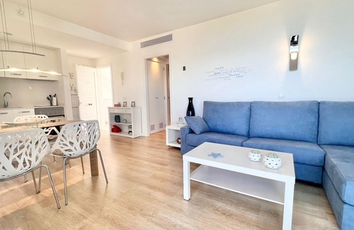 Sant Llorenc des Cardassar Apartment | Seaside Retreat: Fantastic Oceanfront Apartment with Pool