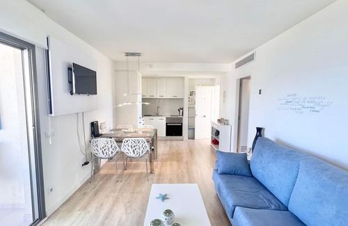 Sant Llorenc des Cardassar Apartment | Seaside Retreat: Fantastic Oceanfront Apartment with Pool
