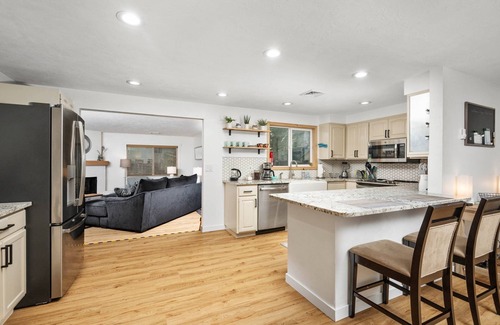 Coburg House | Prime Pet-Friendly Retreat with Hot Tub & Fenced Backyard