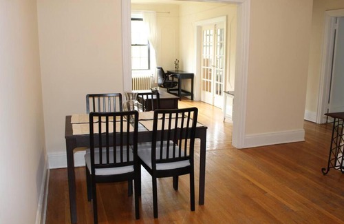 Hoboken Apartment | Ideal Getaway for 4 – Explore Hoboken's Heart!