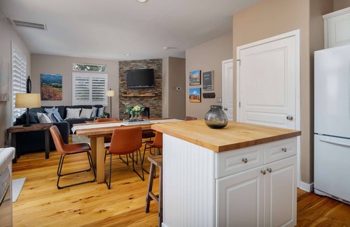 Beaverton House | Inviting Open Floor Plan with Patio, Steps to Intel & Nike