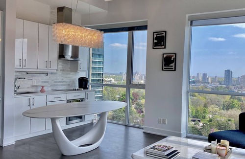 North York Condo | Pet-Friendly Penthouse with Breathtaking Views and High Ceilings