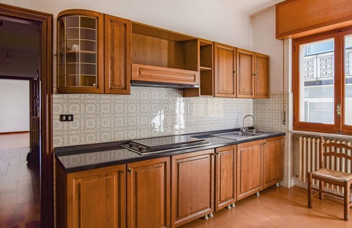Montepaone Lido Apartment | Scenic Oceanfront Retreat in Prime Central Location