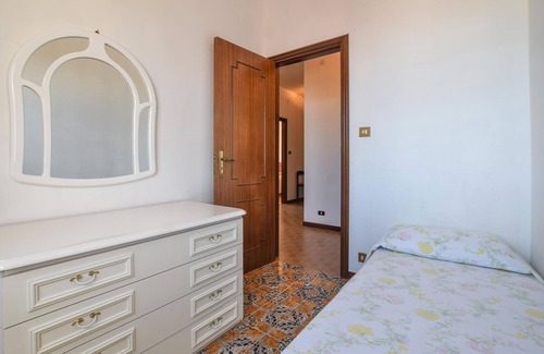 Montepaone Lido Apartment | Enjoy Breathtaking Ocean Views in a Central Location