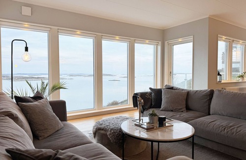 Haellsvik House | Beautiful Torslanda Villa with Oceanfront Views and Spa