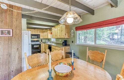 Big Creek Cabin | Inviting Woodsy Cabin with Deck, Grill & Ping-Pong Table