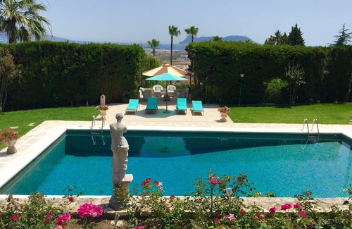 Algeciras House | Unforgettable Villa Tarifa: Oceanfront Escape with Spa
