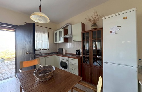 Nikita House | Beachfront Holiday House in Nikiti with Ocean Views & Wifi