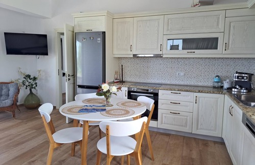 Aipeia Apartment | Prime Location 2-Bedroom Apartment with Oceanfront Views