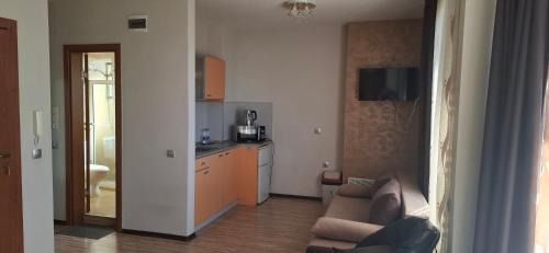 Hisarja Apartment | Guest Rated: Fantasy Apartments with Pool & Hot Tub in Hisarya
