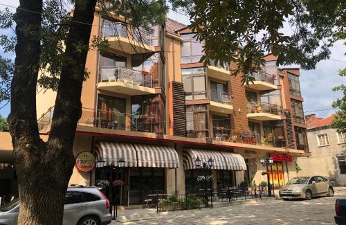Hisarja Apartment | Relaxing Fantasy Apartment 15 with Pool & Ocean View